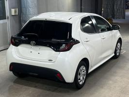 TOYOTA YARIS X 2021