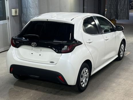 TOYOTA YARIS X 2021