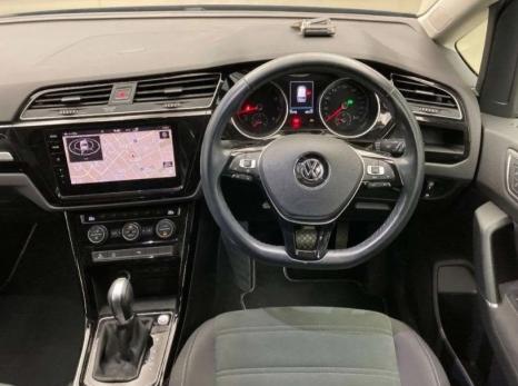 VOLKSWAGEN TOURAN 1.4 TSI HIGH LINE 2018
