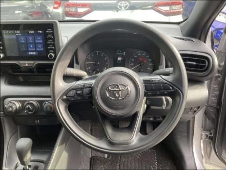 TOYOTA YARIS X 2022