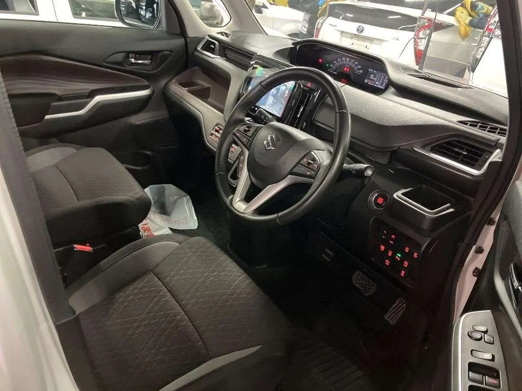 SUZUKI SOLIO BANDIT HYBRID MV 2022