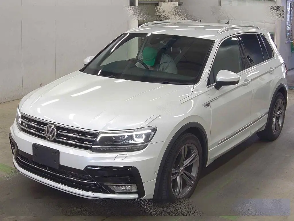 VOLKSWAGEN TIGUAN TSI R LINE 2016