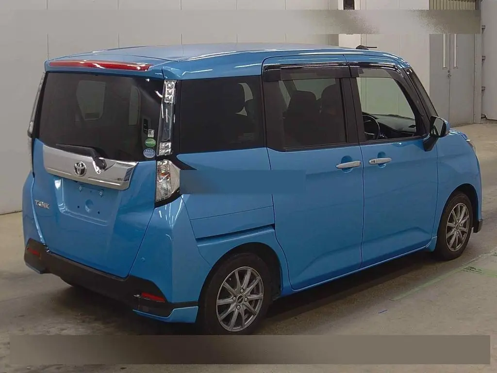 TOYOTA TANK CUSTOM 2018