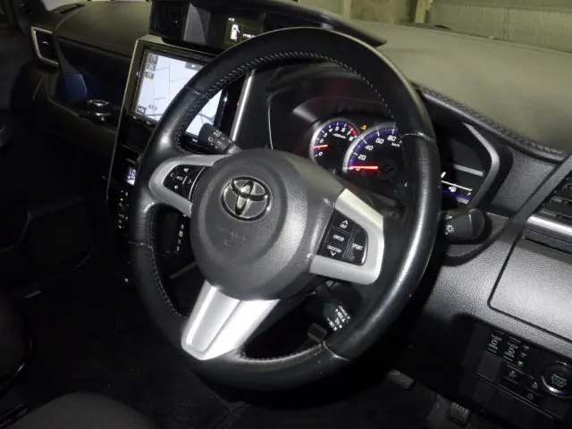 TOYOTA ROOMY CUSTOM G-T 2018