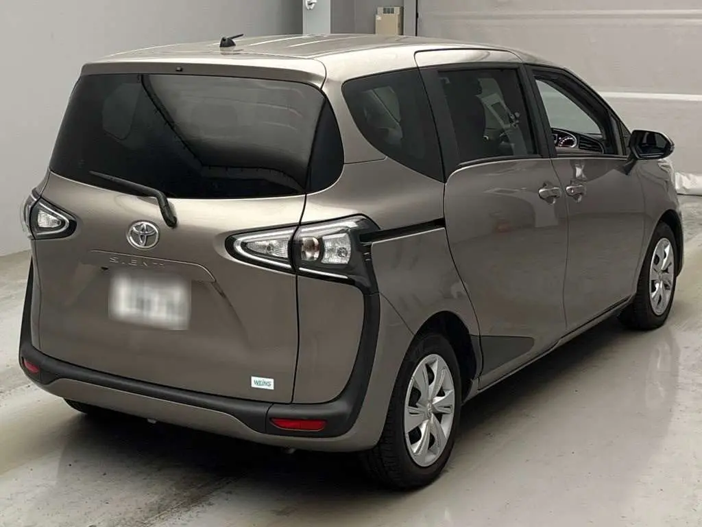 TOYOTA SIENTA G 2022