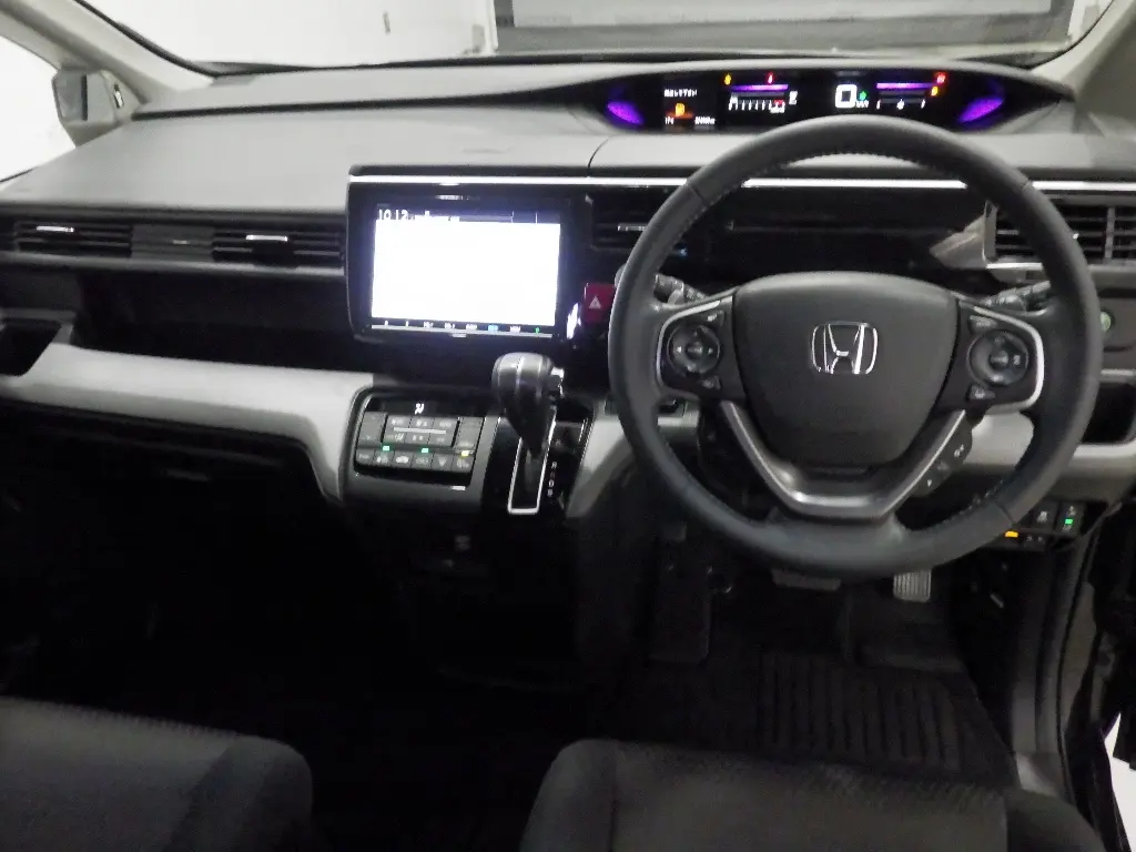 HONDA STEPWGN SPADA HONDA SENSING 2019