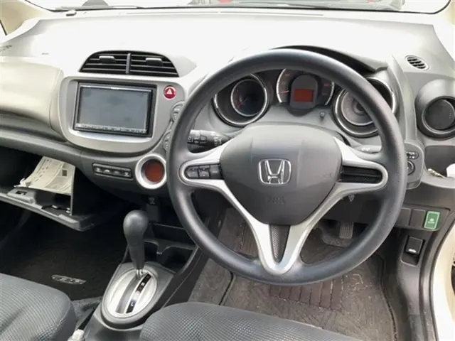 HONDA FIT 13G SMART SELECTION FINE STYLE 2013
