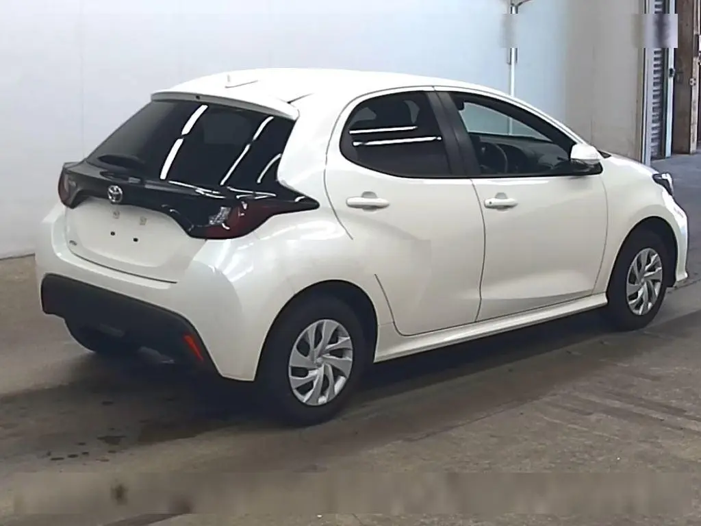 TOYOTA YARIS X 2021