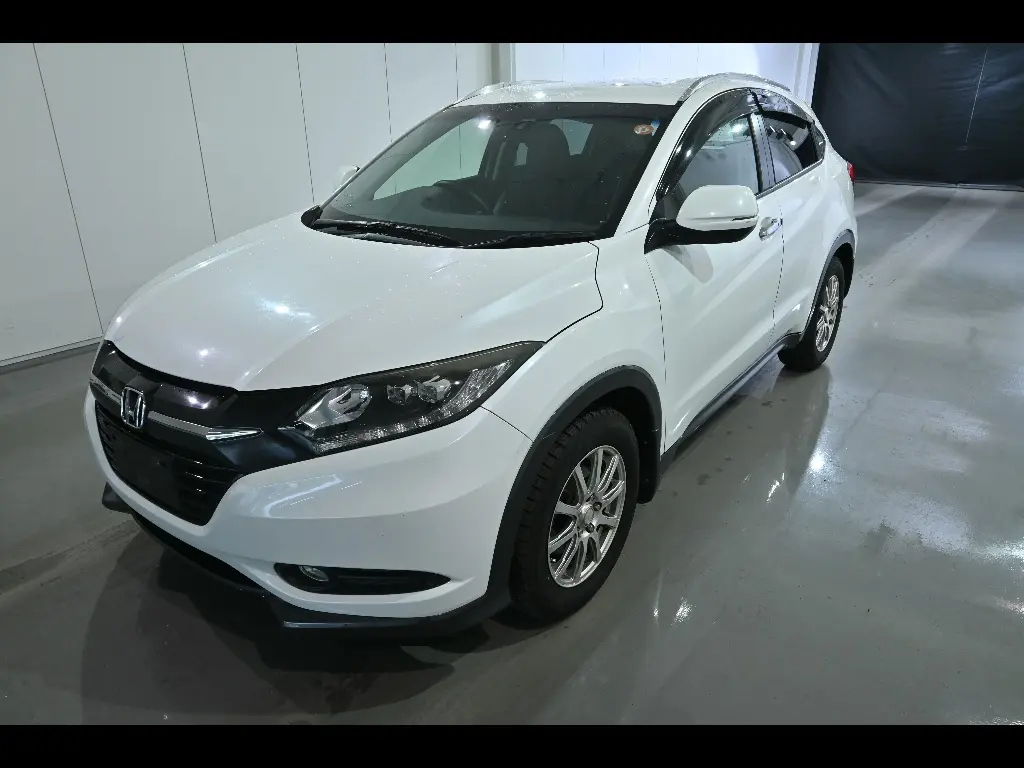 HONDA VEZEL S 2015