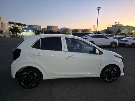 KIA MORNING 1.0 AT 2WD SIGNATURE 2026