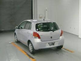 TOYOTA VITZ F 2010