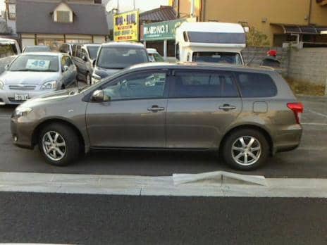 TOYOTA COROLLA FIELDER 1.5X HID LIMITED 2010