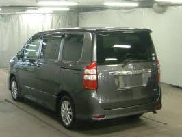 TOYOTA NOAH S 2010