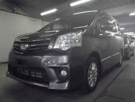 TOYOTA NOAH S 2010