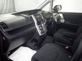 TOYOTA NOAH S 2010