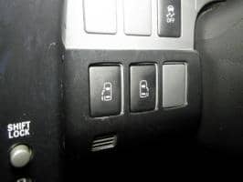 TOYOTA NOAH X SMART EDITION 2009