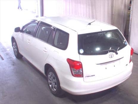 TOYOTA COROLLA FIELDER X 2011