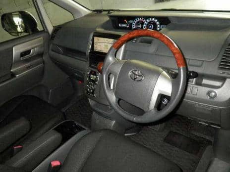 TOYOTA VOXY 4WD V 2008