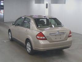 NISSAN TIIDA LATIO 15M 2010
