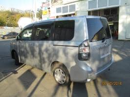 TOYOTA VOXY X 4WD 2009