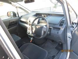 TOYOTA VOXY X 4WD 2009