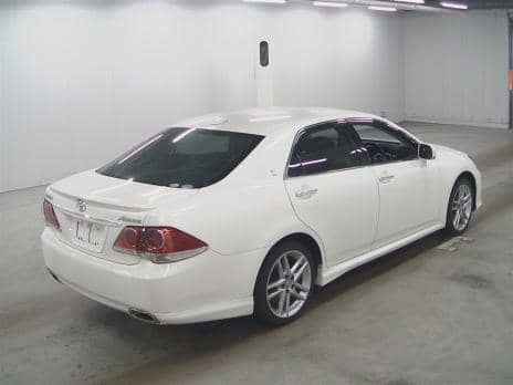 TOYOTA CROWN 2.5 ATHLETE 2010