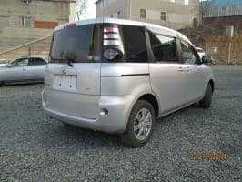 TOYOTA SIENTA 1.5X LTD 4WD