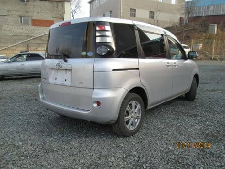 TOYOTA SIENTA 1.5X LTD 4WD