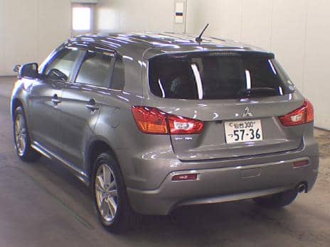 MITSUBISHI RVR M 2010