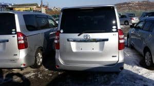 TOYOTA NOAH X 2010