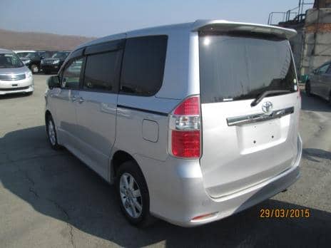 TOYOTA NOAH 4WD SG edition 2009