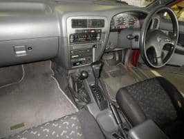 NISSAN TERRANO 5D 4WD V6-3000 R3M 1994