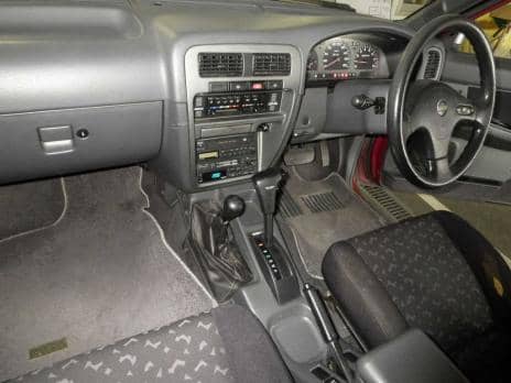 NISSAN TERRANO 5D 4WD V6-3000 R3M 1994
