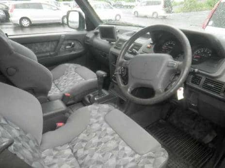 MITSUBISHI PAJERO ROOKIE SR-2 1996