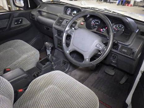 MITSUBISHI PAJERO TB-D XR-2 1996