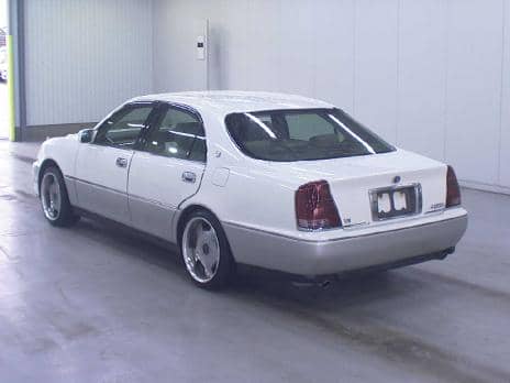 TOYOTA CROWN MAJESTA 4D 4.0C TYPE 2001