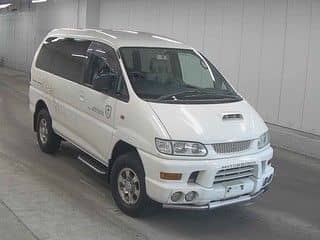 MITSUBISHI DELICA SPACE GEAR CHAMONIX 1999