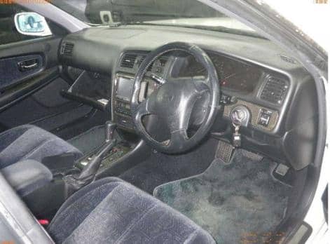 TOYOTA CHASER TOURERV 1998