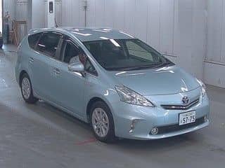 TOYOTA PRIUS ALPHA S 2013