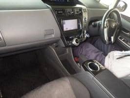 TOYOTA PRIUS ALPHA G 2014