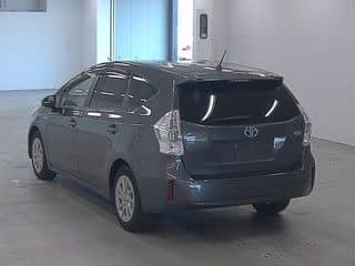 TOYOTA PRIUS ALPHA S 2012