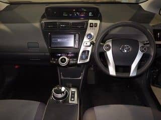 TOYOTA PRIUS ALPHA S 2012