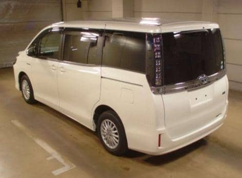 TOYOTA VOXY HYBRID V 2015
