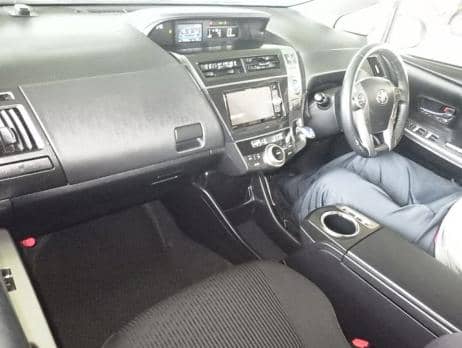 TOYOTA PRIUS ALPHA S 2015