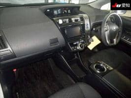 TOYOTA PRIUS ALPHA S 2015