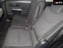 TOYOTA PRIUS ALPHA S 2015