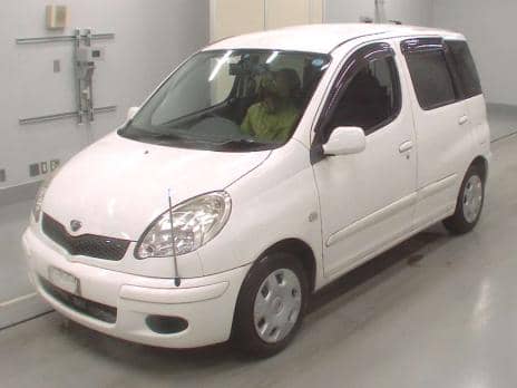 TOYOTA FUN CARGO X 2004