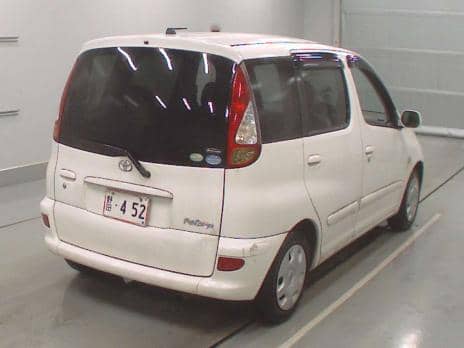 TOYOTA FUN CARGO X 2004