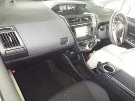 TOYOTA PRIUS ALPHA S 2015