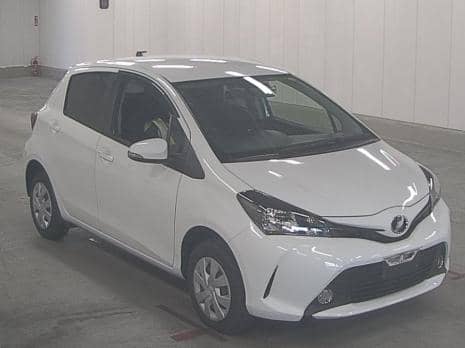 TOYOTA VITZ F 2015